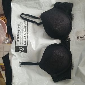 BNWT Victoria's Secret Very Sexy Push Up Bra sz 36B